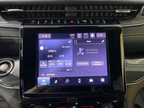 Used 2021 Jeep Grand Cherokee L Laredo image 12