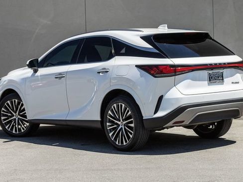 Used 2024 Lexus RX 350 Premium Plus w/ Convenience Package FWD image 3
