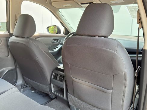 Used 2023 Nissan Rogue S FWD image 29