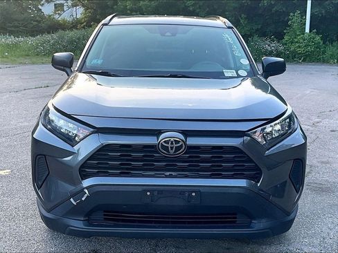 Used 2019 Toyota RAV4 LE w/ Carpet Mat Package AWD/4WD image 2