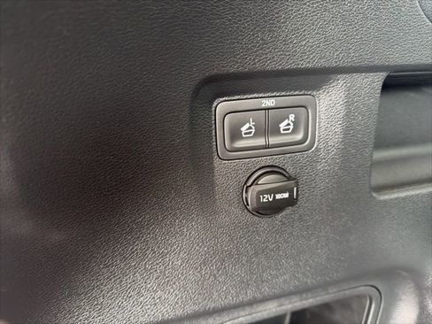 Certified 2024 Kia Telluride S w/ S Sunroof Package image 13