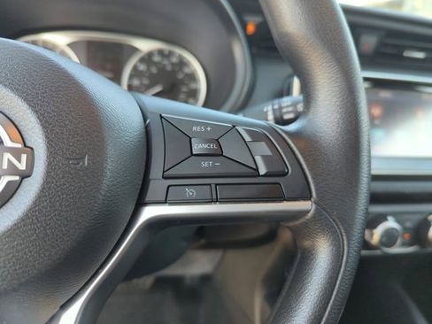 Certified 2022 Nissan Kicks S image 41