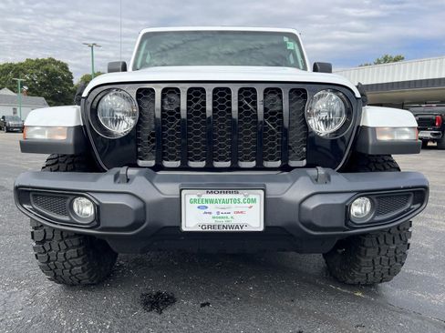 Used 2021 Jeep Gladiator Willys image 15