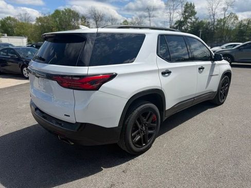 Used 2023 Chevrolet Traverse Premier w/ Redline Edition AWD/4WD image 3
