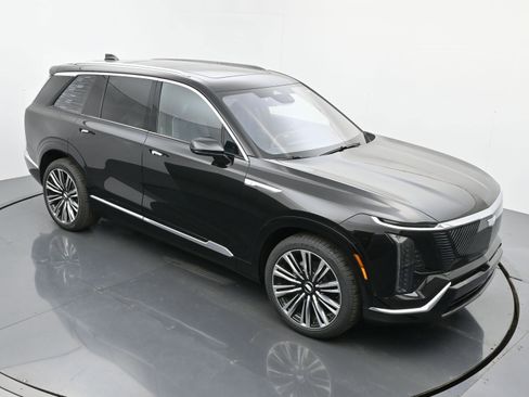 New 2026 Cadillac Vistiq Premium Luxury w/ LPO, Floor Liner Package image 29