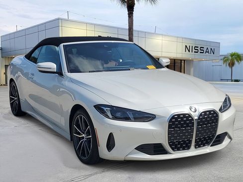 Used 2025 BMW 430i Convertible RWD image 9