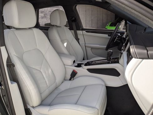 New 2026 Porsche Macan S image 26