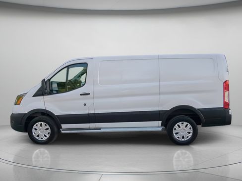 Certified 2025 Ford Transit 250 Low Roof w/ Exterior Upgrade Package RWD image 18