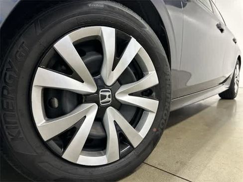 Certified 2026 Honda Civic LX image 28