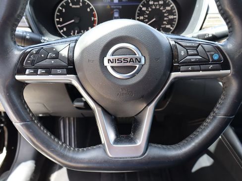 Used 2020 Nissan Altima 2.5 Platinum FWD image 12
