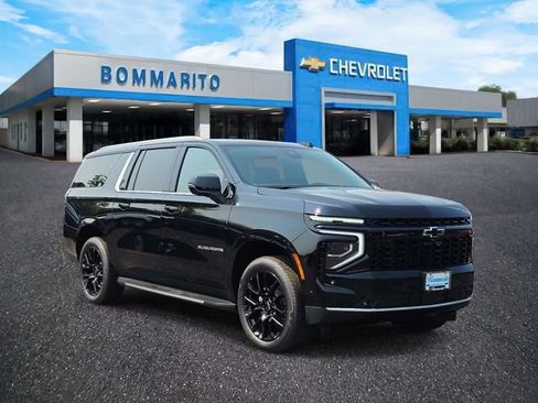New 2026 Chevrolet Suburban LT w/ Comfort Package AWD/4WD image 7