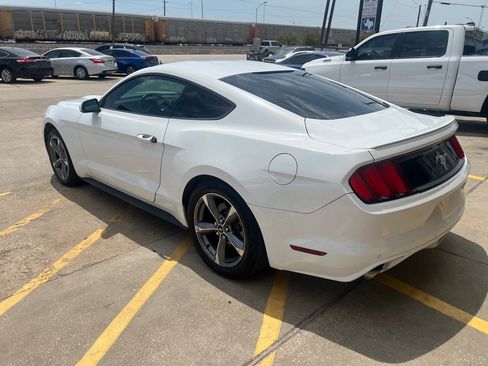 Used 2016 Ford Mustang Coupe w/ Equipment Group 051A RWD image 4
