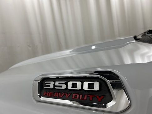 Used 2024 RAM 3500 Big Horn AWD/4WD image 27