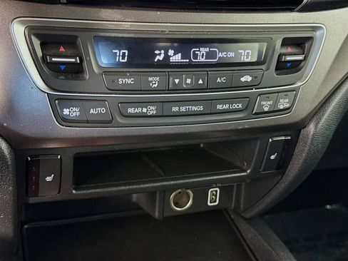 Used 2022 Honda Pilot Sport image 20