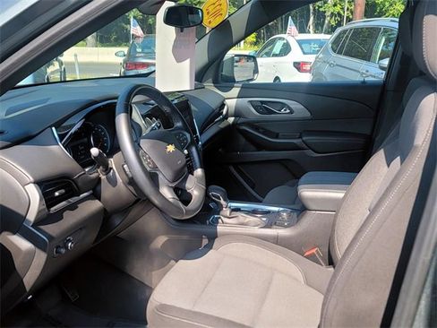Used 2023 Chevrolet Traverse LT image 11