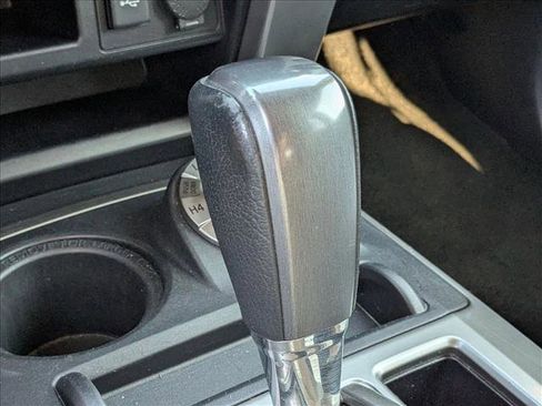 Used 2022 Toyota 4Runner SR5 image 12