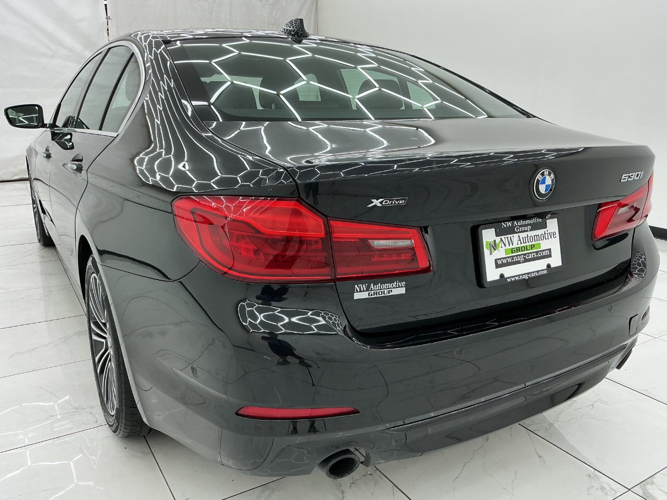 Used 2017 BMW 530i xDrive AWD/4WD image 9