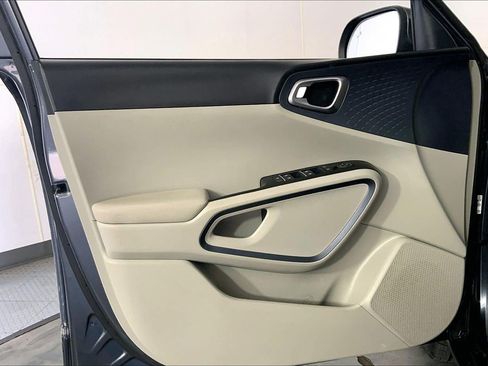Certified 2023 Kia Soul EX FWD image 24