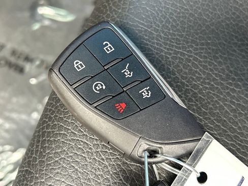 Used 2022 GMC Yukon Denali image 38