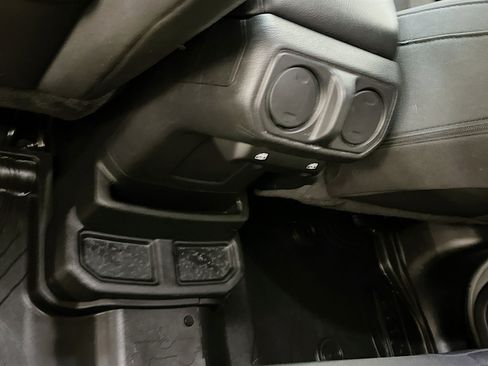 Used 2023 Jeep Wrangler Unlimited w/ Cold Weather Group image 27