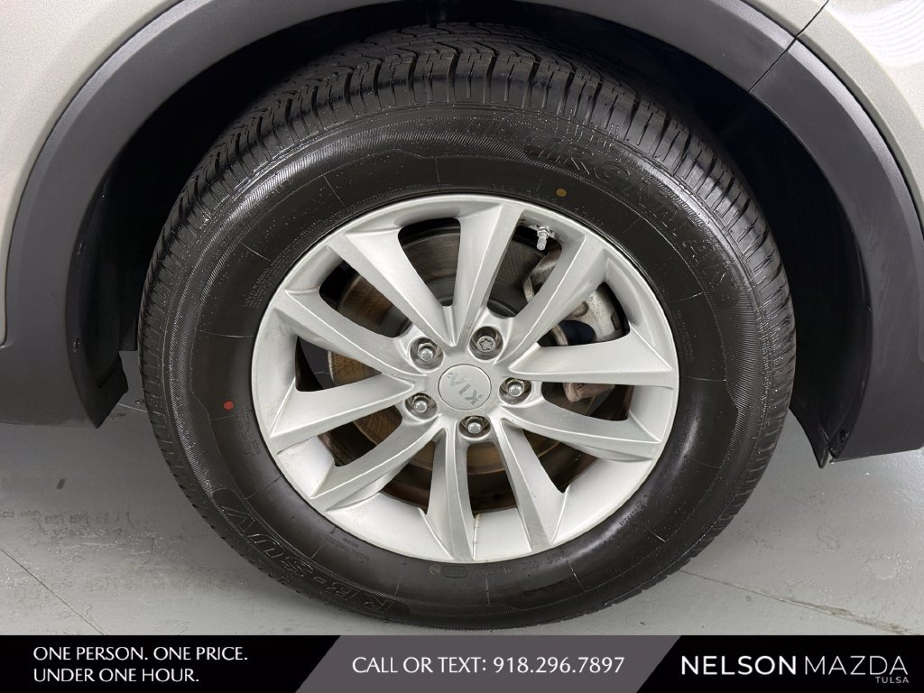 Used 2016 Kia Sorento FWD w/ LX Convenience Package image 10