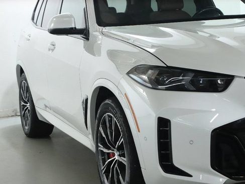 Used 2024 BMW X5 xDrive50e w/ Executive Package AWD/4WD image 9