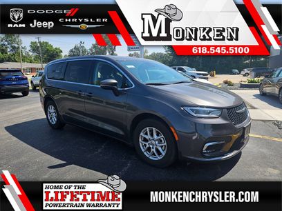 Used 2023 Chrysler Pacifica Touring-L