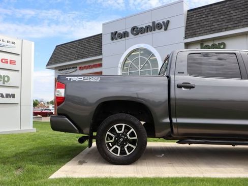 Used 2021 Toyota Tundra SR5 w/ TRD Off-Road Package AWD/4WD image 34