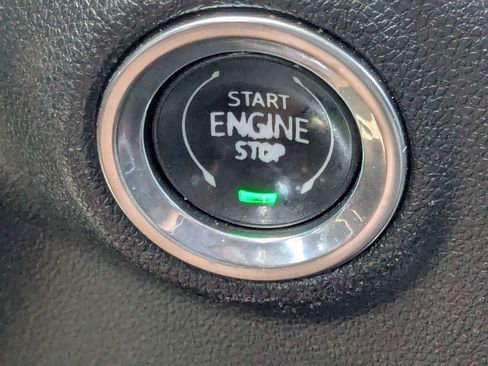 Used 2019 GMC Sierra 1500 SLT w/ SLT Premium Plus Package AWD/4WD image 43