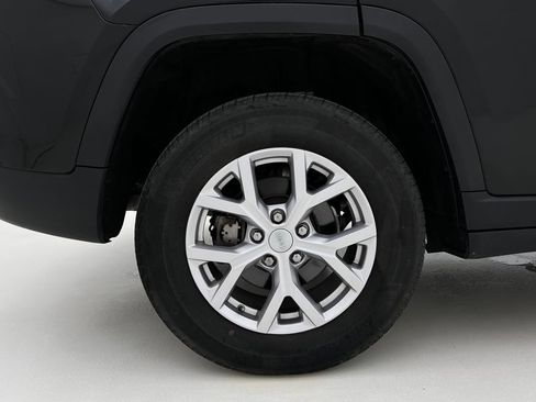 Used 2022 Jeep Grand Cherokee Limited image 28