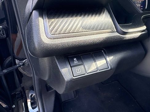 Used 2017 Honda Civic Sport image 18