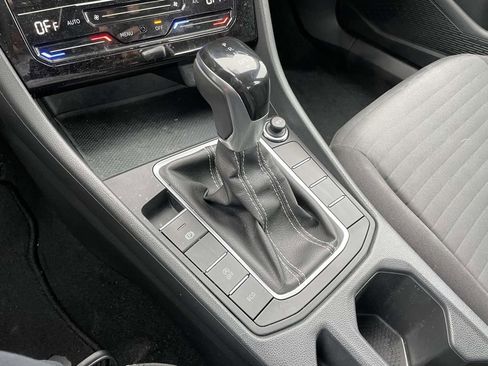 Used 2025 Volkswagen Jetta S image 42