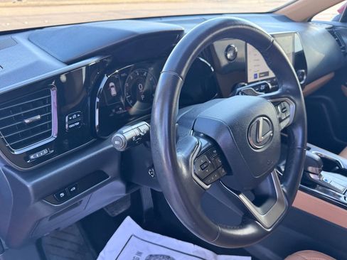 Used 2025 Lexus NX 250 FWD w/ Towing Package (2000 Lbs) image 20