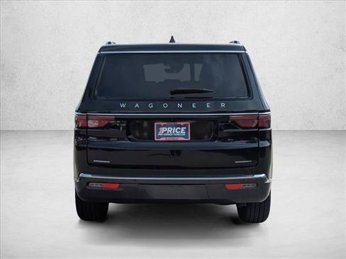 Used 2022 Jeep Wagoneer Series I AWD/4WD image 7
