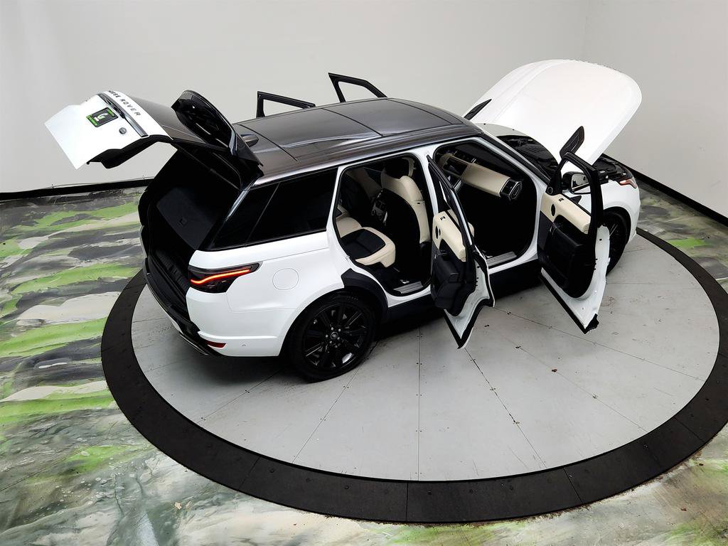 Used 2021 Land Rover Range Rover Sport HST AWD/4WD image 48