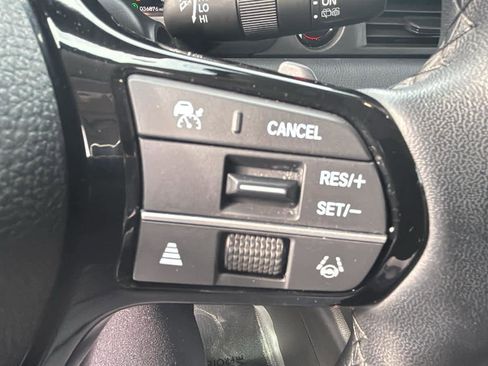 Used 2025 Honda Pilot Elite image 18