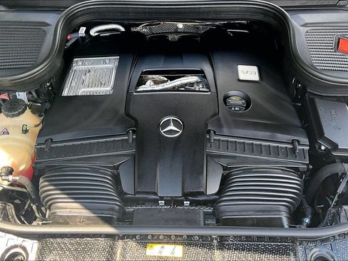 Certified 2026 Mercedes-Benz GLS 580 4MATIC image 34