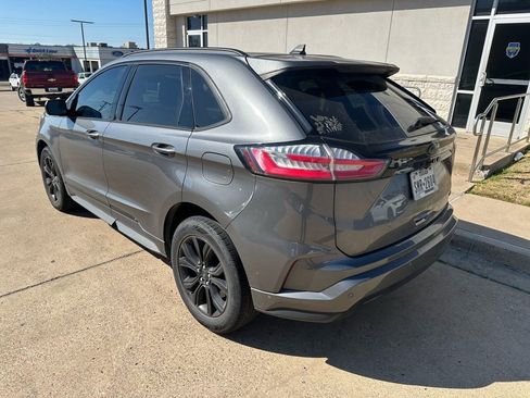Used 2022 Ford Edge SE w/ Black Appearance Package image 5