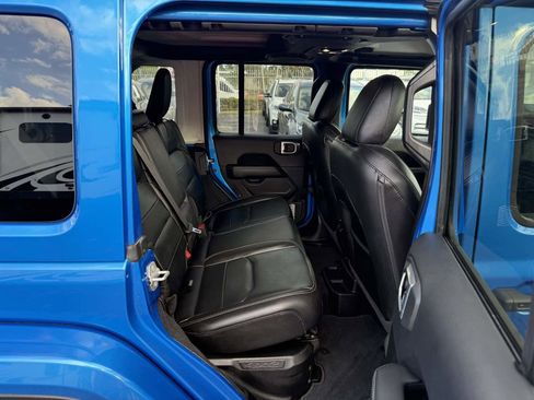 Used 2022 Jeep Wrangler Unlimited Sahara 4xe image 14