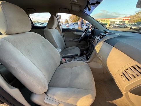 Used 2013 Toyota Corolla LE Special Edition image 11