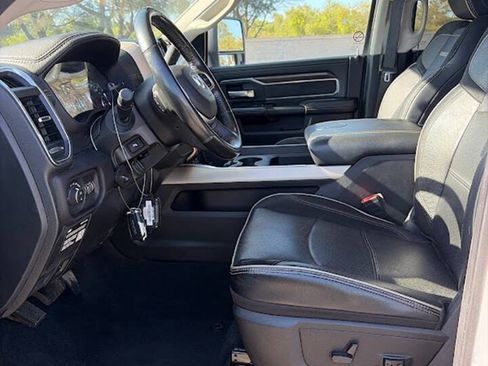 Used 2023 RAM 2500 Laramie AWD/4WD image 13