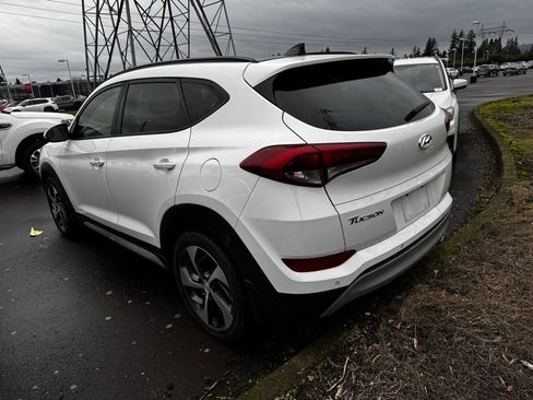 Used 2018 Hyundai Tucson Value w/ Cargo Package image 7