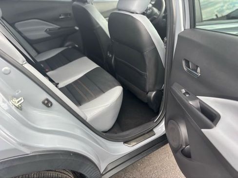 Used 2021 Nissan Kicks SR w/ SR Premium Package image 11