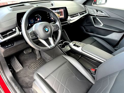 Certified 2025 BMW X2 xDrive28i image 13