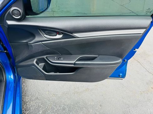 Used 2019 Honda Civic Sport image 19