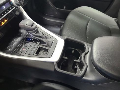 Certified 2023 Toyota RAV4 XLE AWD/4WD image 28