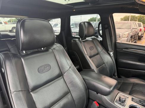 Used 2020 Jeep Grand Cherokee Overland image 15
