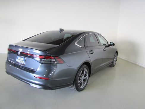 Certified 2023 Honda Accord EX image 22