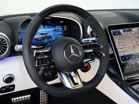 Used 2024 Mercedes-Benz AMG GT 63 image 20