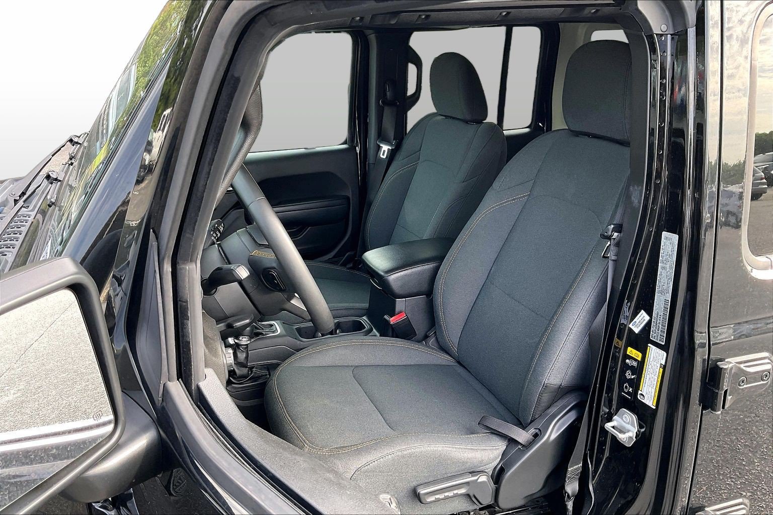 Used 2024 Jeep Wrangler Unlimited Sport AWD/4WD image 27